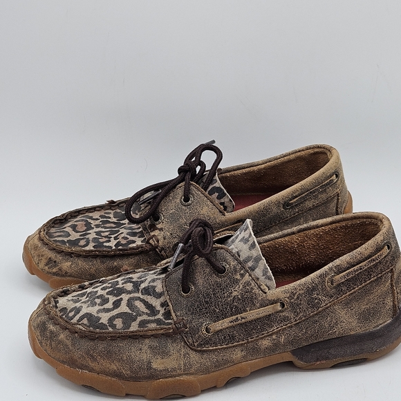 Twisted X cheetah leather moc / boat shoes size 4m - Picture 3 of 15